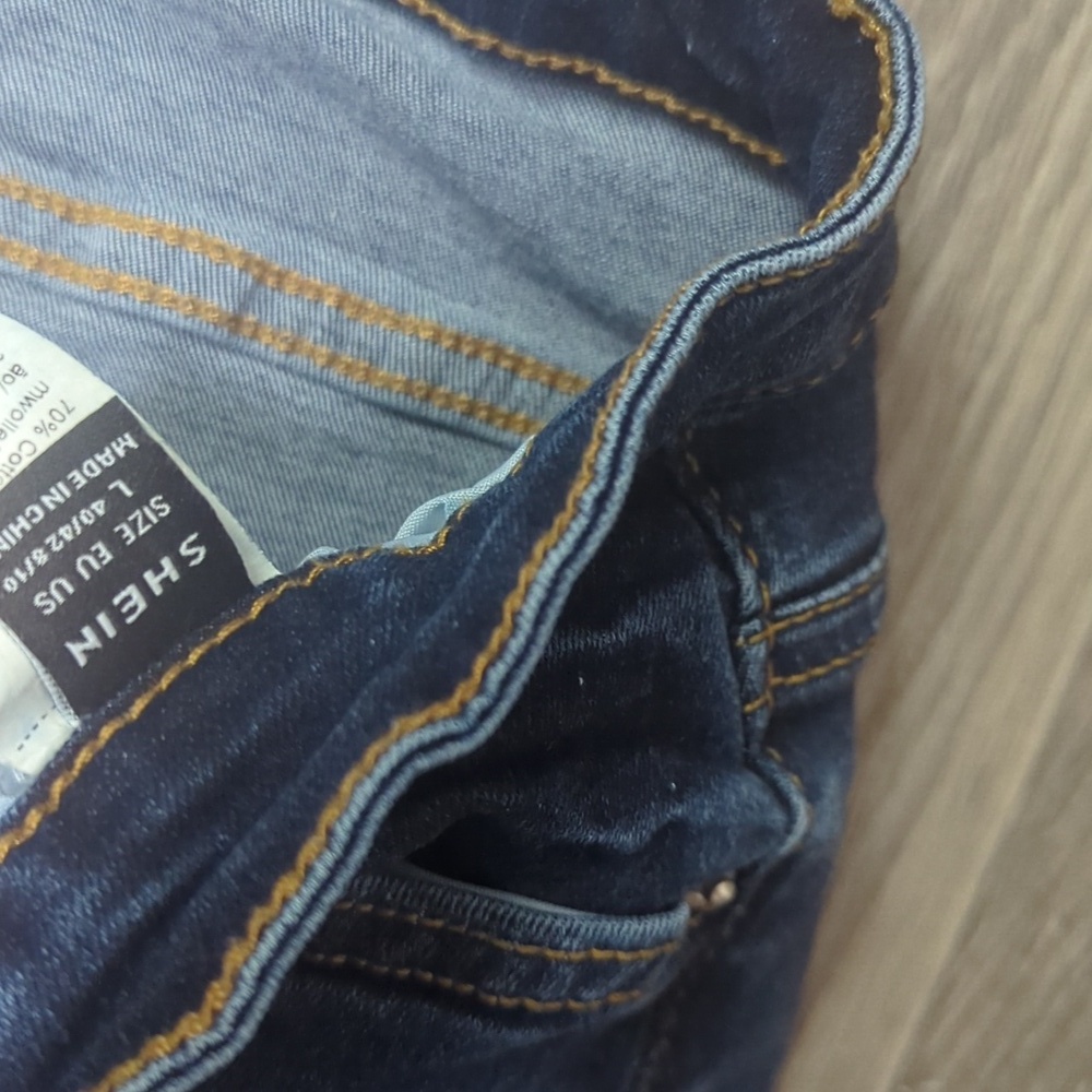 ❤️5/$25 SHEIN Dark Blue Skinny Jeans - Picture 4 of 5